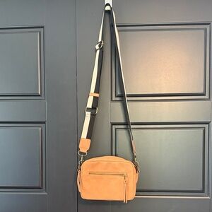 NWOT Target Tan and Black Crossbody Camera Bag